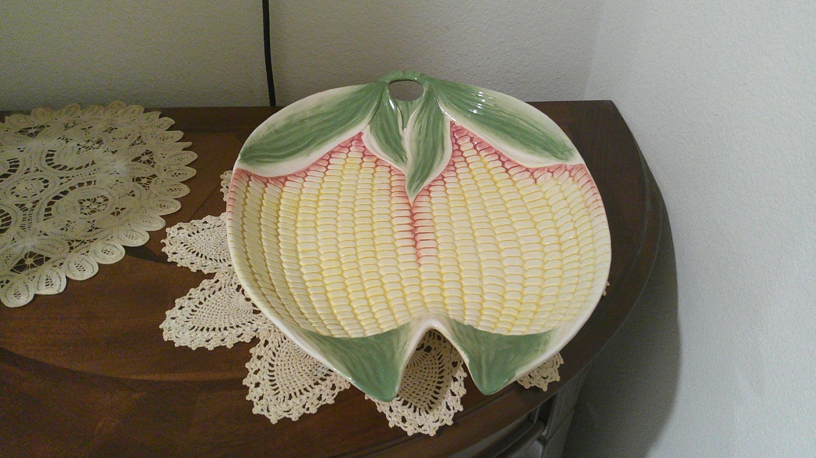 VERY LARGE CORN SERVING PLATTER APPROX. 18" ACROSS