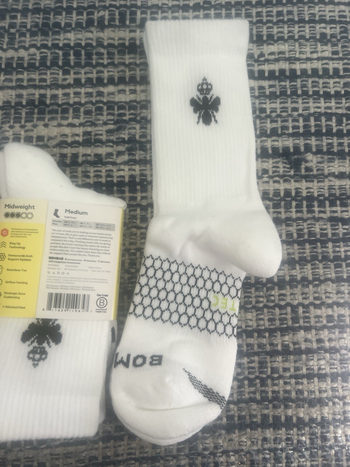 BOMBAS Hex Tec All-Purpose Performance Midweight Calf/ Crew Socks Size M