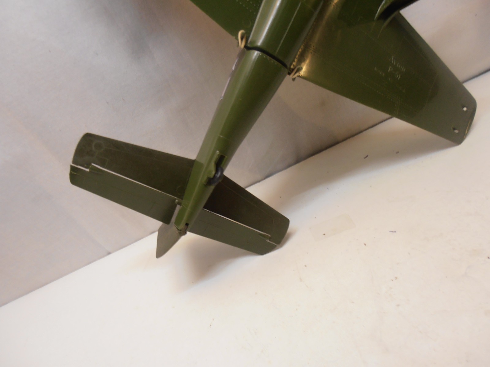 Cox 049 P-51 Avion
