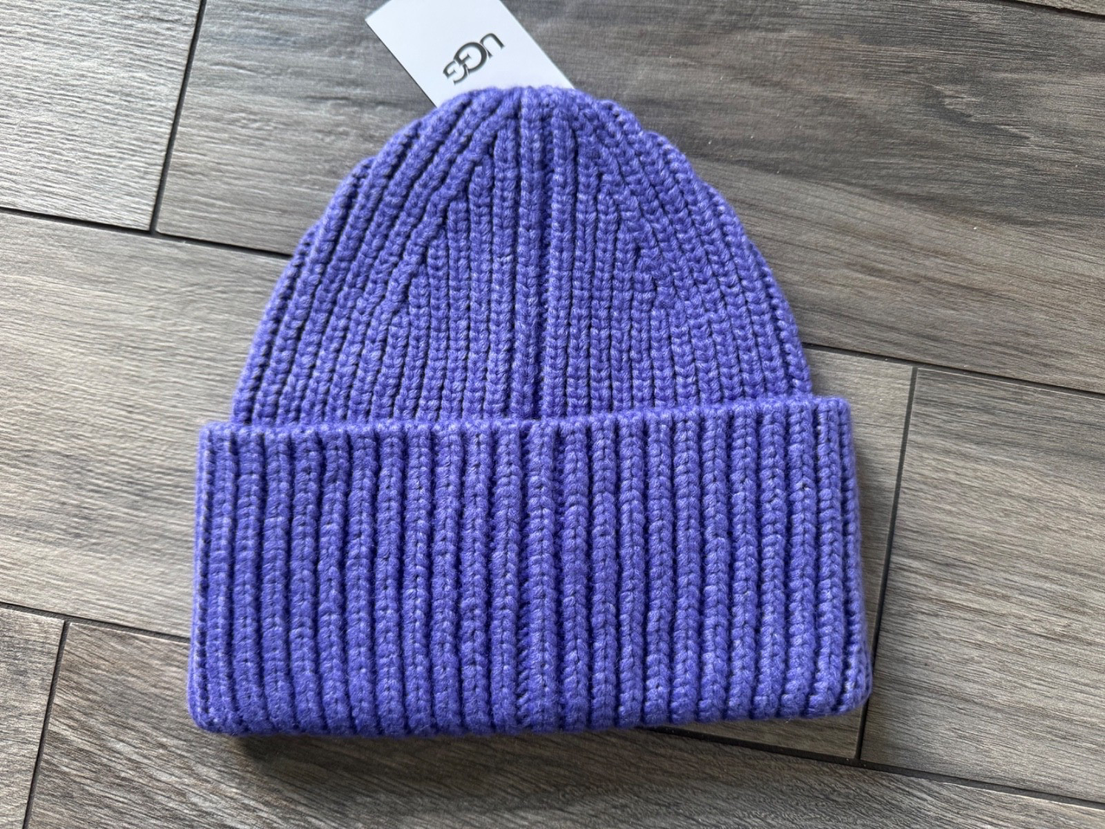 UGG CHUNKY UNISEX RIBBED CUFFED KNIT BEANIE, PURPLE,IVORY,OLIVE,YELLOW, NWT, OS