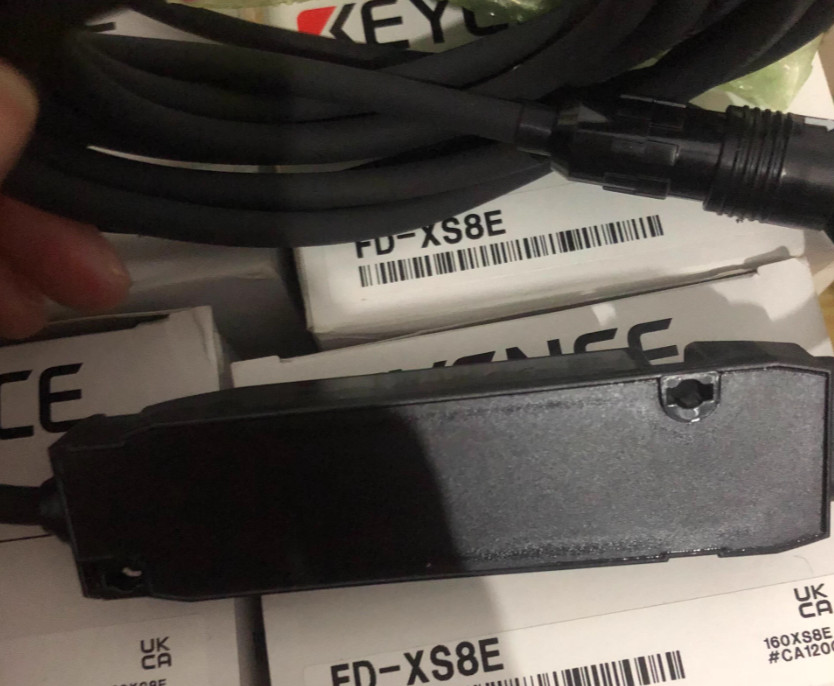 1pcs Keyence FD-XS8E Flow Sensor