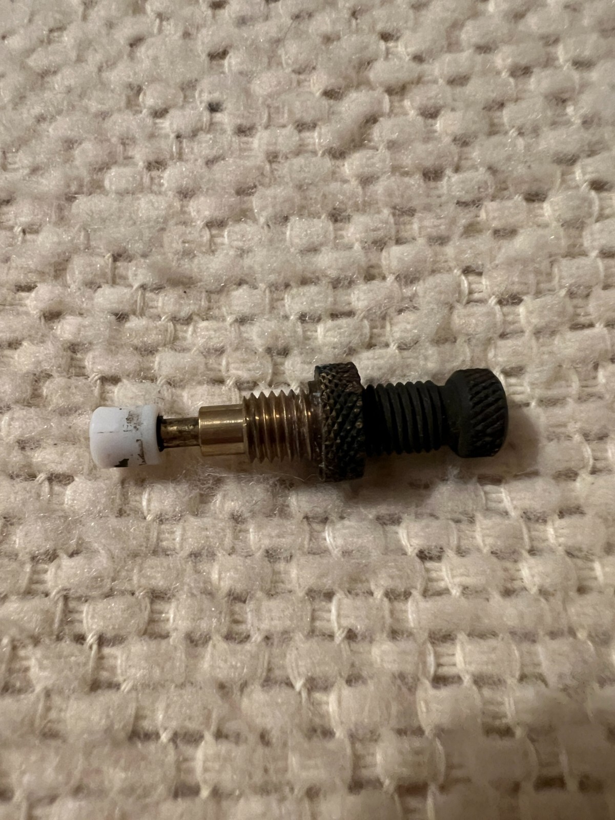 Archery Pressure Plunger