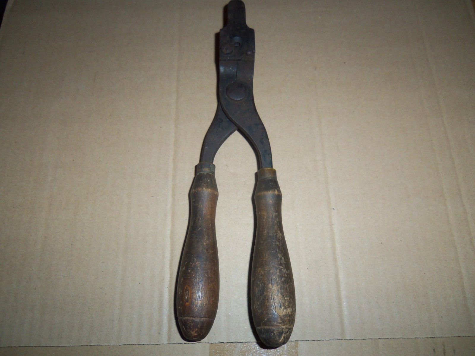Rare Vintage Winchester Bullet Mold 38-40 W Cal. With Handles LOOK!