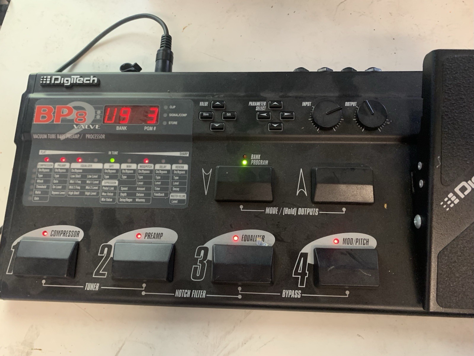 Digitech Bass Guitar Effects Pedalboard BP8 Vacuum Tube Preamp Processor