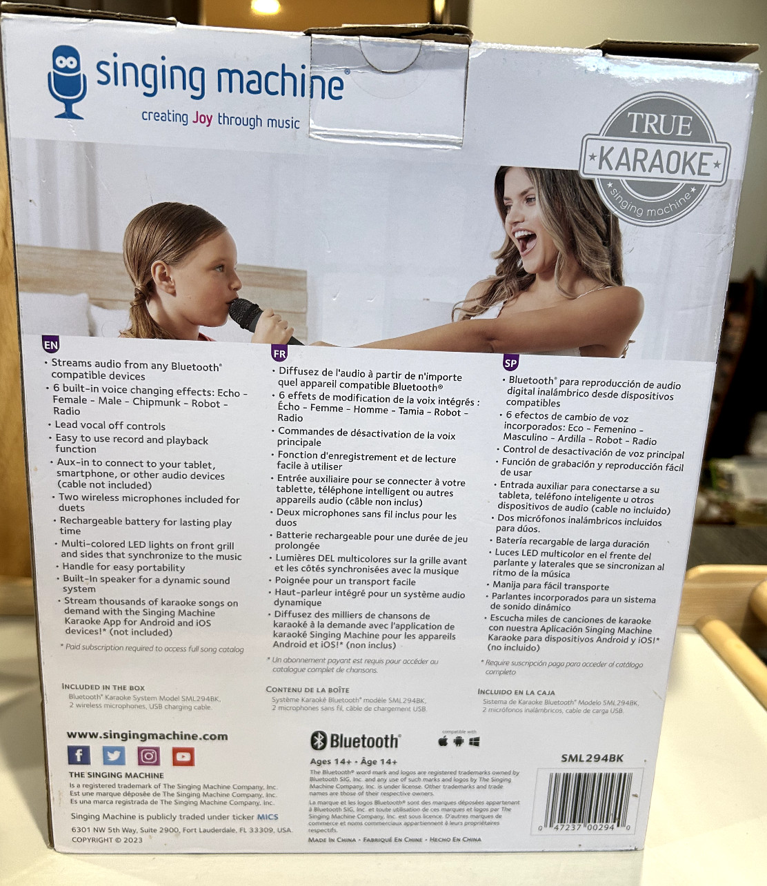 Singing Machine Sparkle Bluetooth LED Lights Karaoke System New in Box
