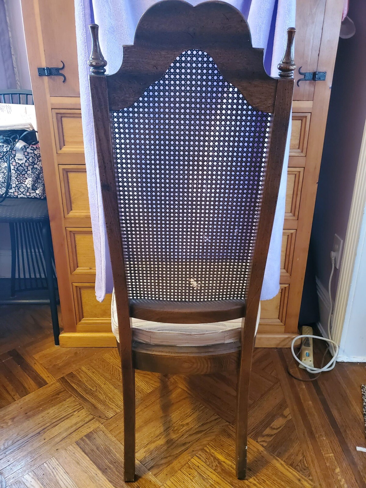 gorgeous walnut dining table and chairs set for 6
