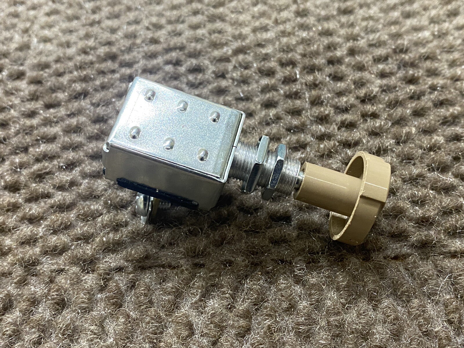 Cessna Push/Pull (OFF/ON) Switch | 0713026-4 | NEW