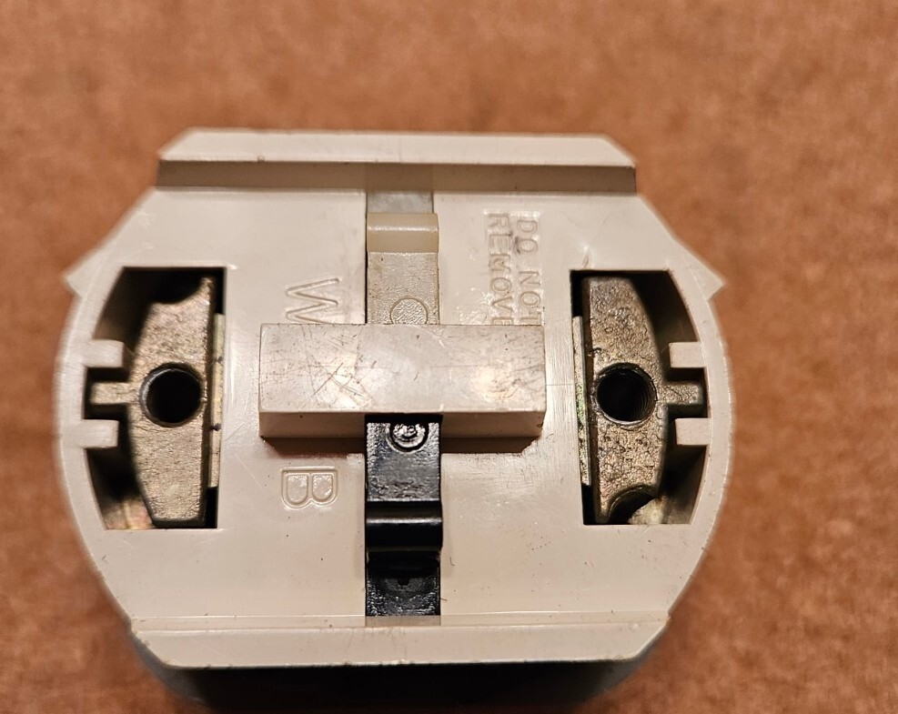 NEW, Allen-Bradley 800H-JR2 Series E, 3 Position Selector Switch