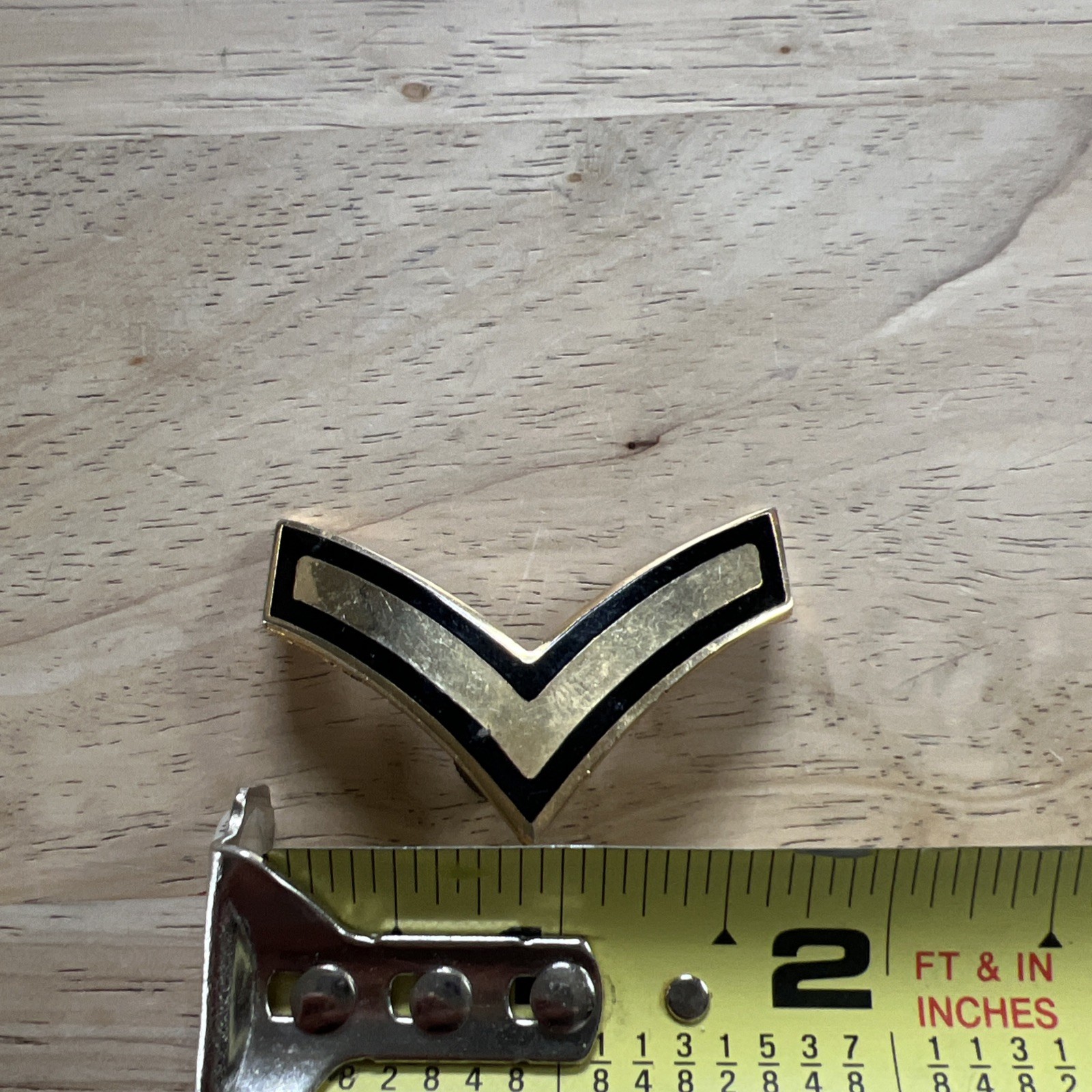 Canadian Armed Forces Private Rank Enameled Screw Back
