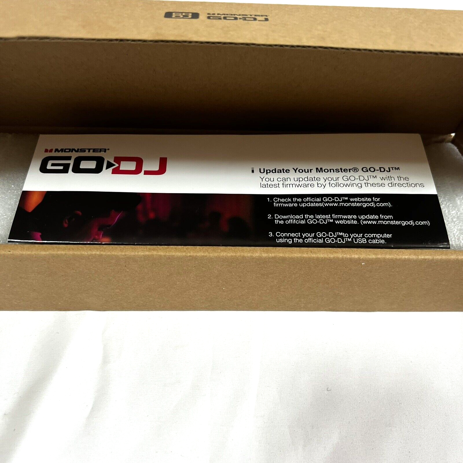 Monster Go DJ 2-Channel Portable Digital Turntable