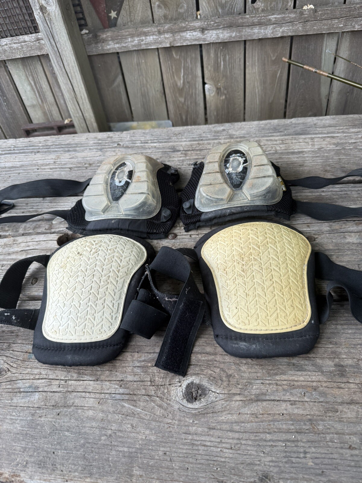 Lot 2 Pairs of Knee Pads Tommyco & Bucket Boss Hard Padded Knee Pads