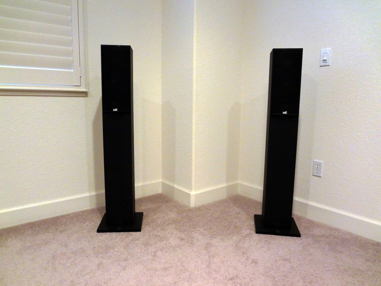 Miller & Kreisel, M&K LCR-750 Speakers In Excellent Condition Made in USA