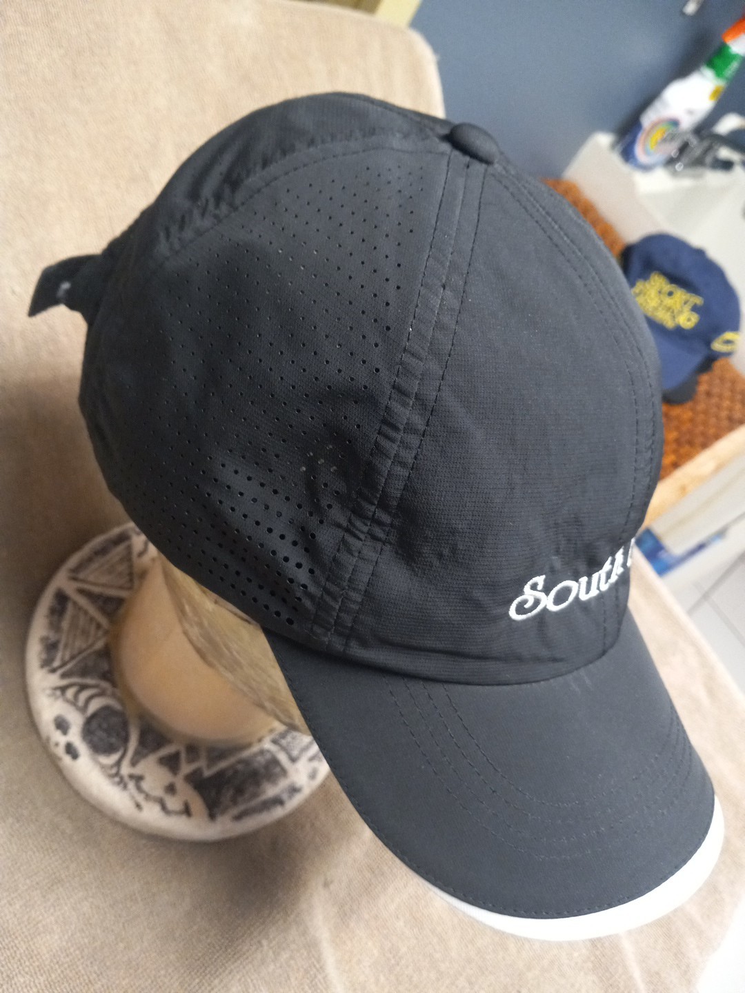 South Bay - Lightweight Black & White Nike Golf Hat - Adjustable