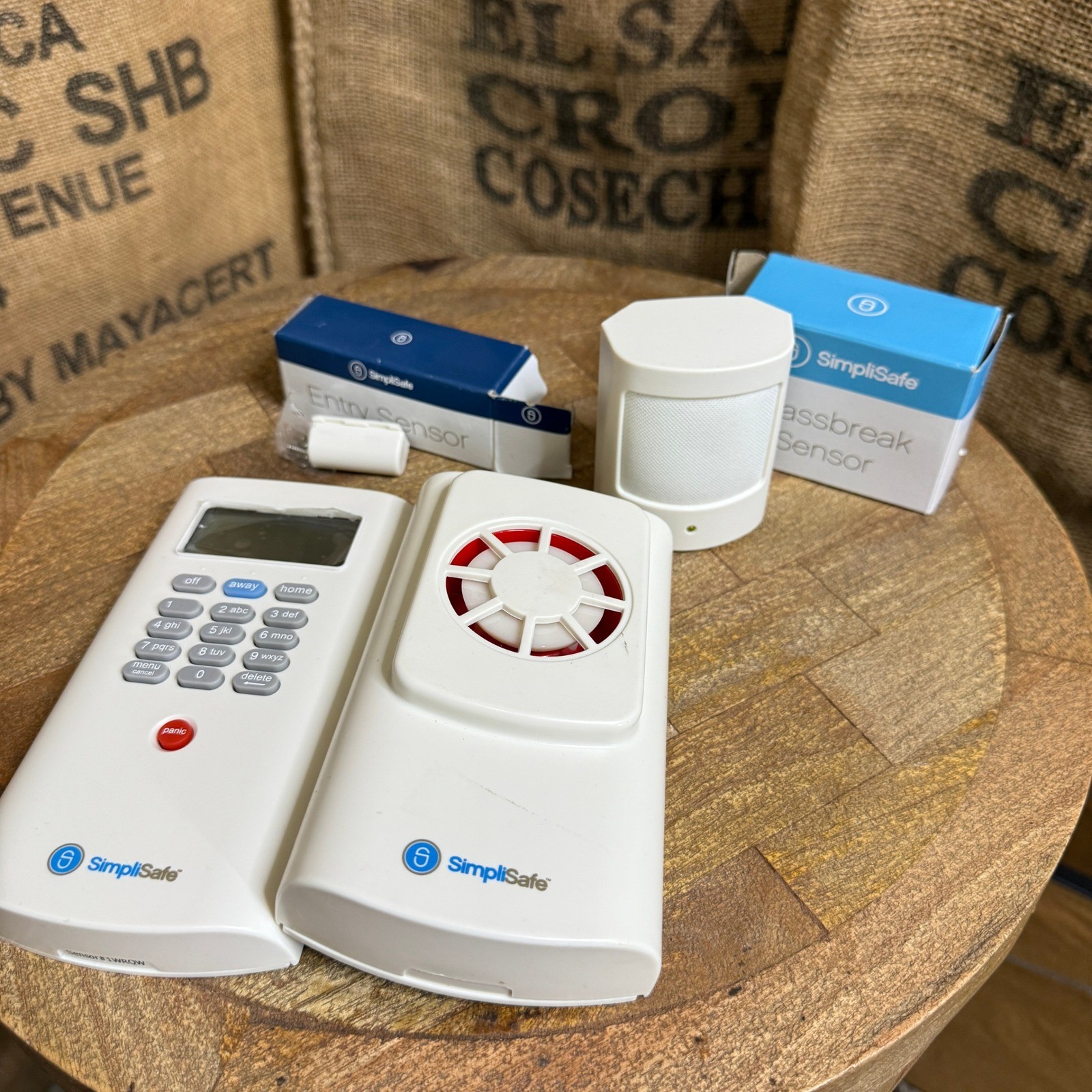 SimpliSafe Original Security Keypad Siren Entry Glassbreak Sensor White Bundle