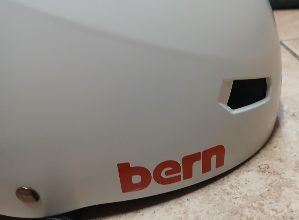 BERN Thinshell XXXL Pre-Owned Excellent Condition