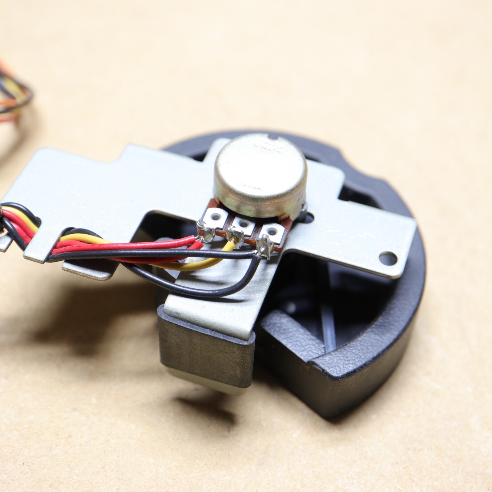 Yamaha S90 Pitch Bend/Modulation Wheel Assembly