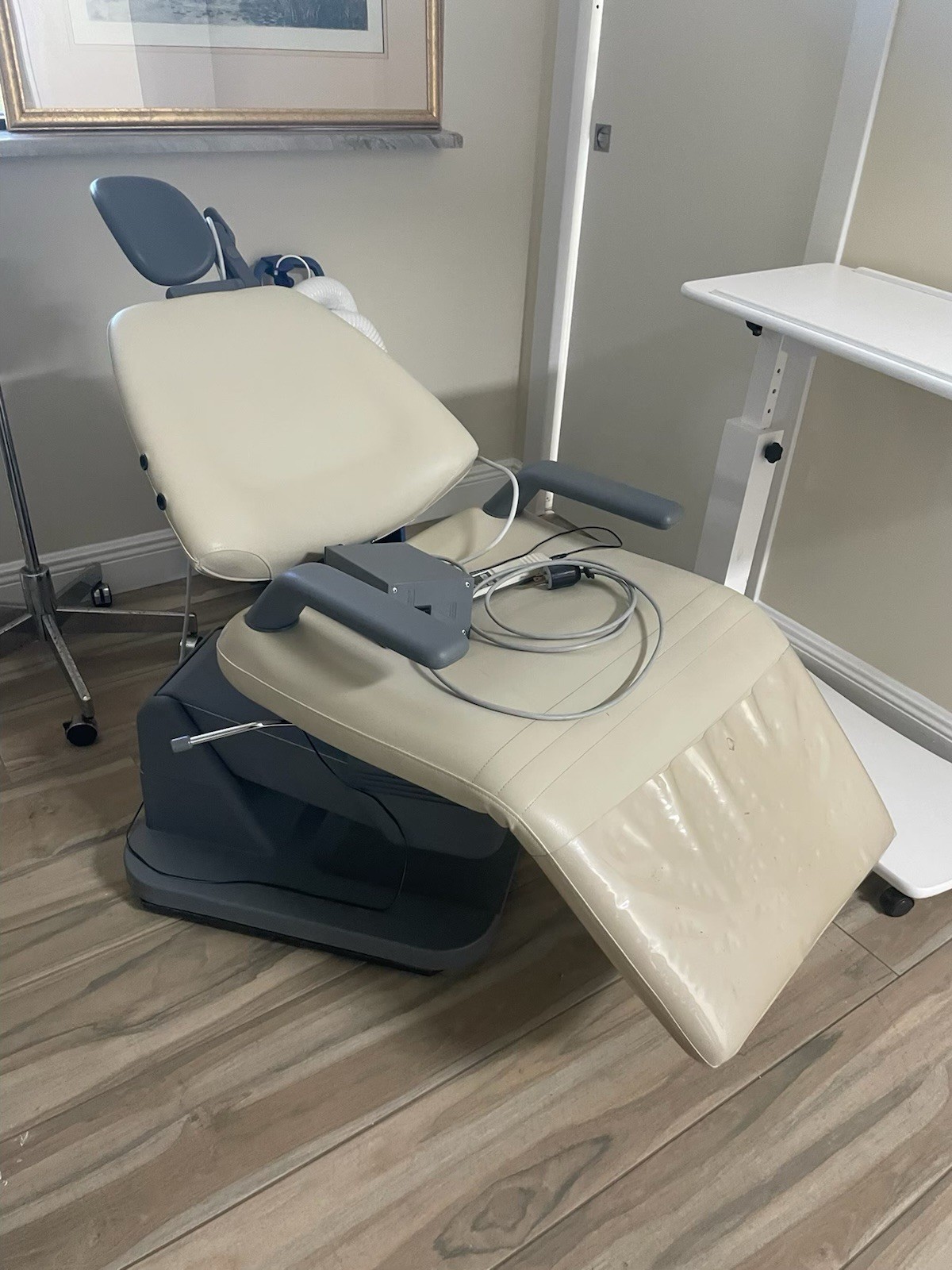 Electric Treatment Chair