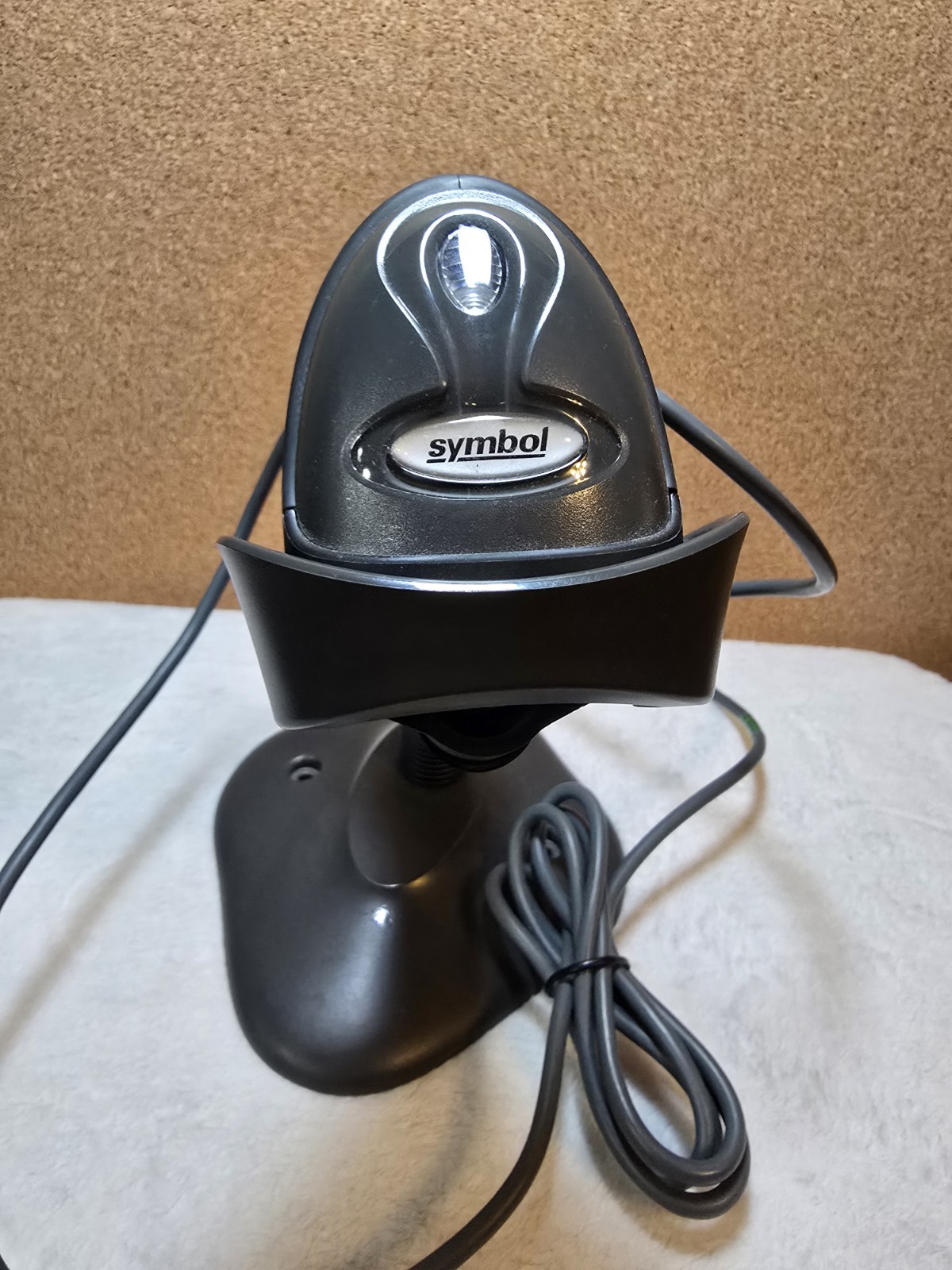 Symbol LS2208 Handheld Barcode Scanner w/ Stand - Black
