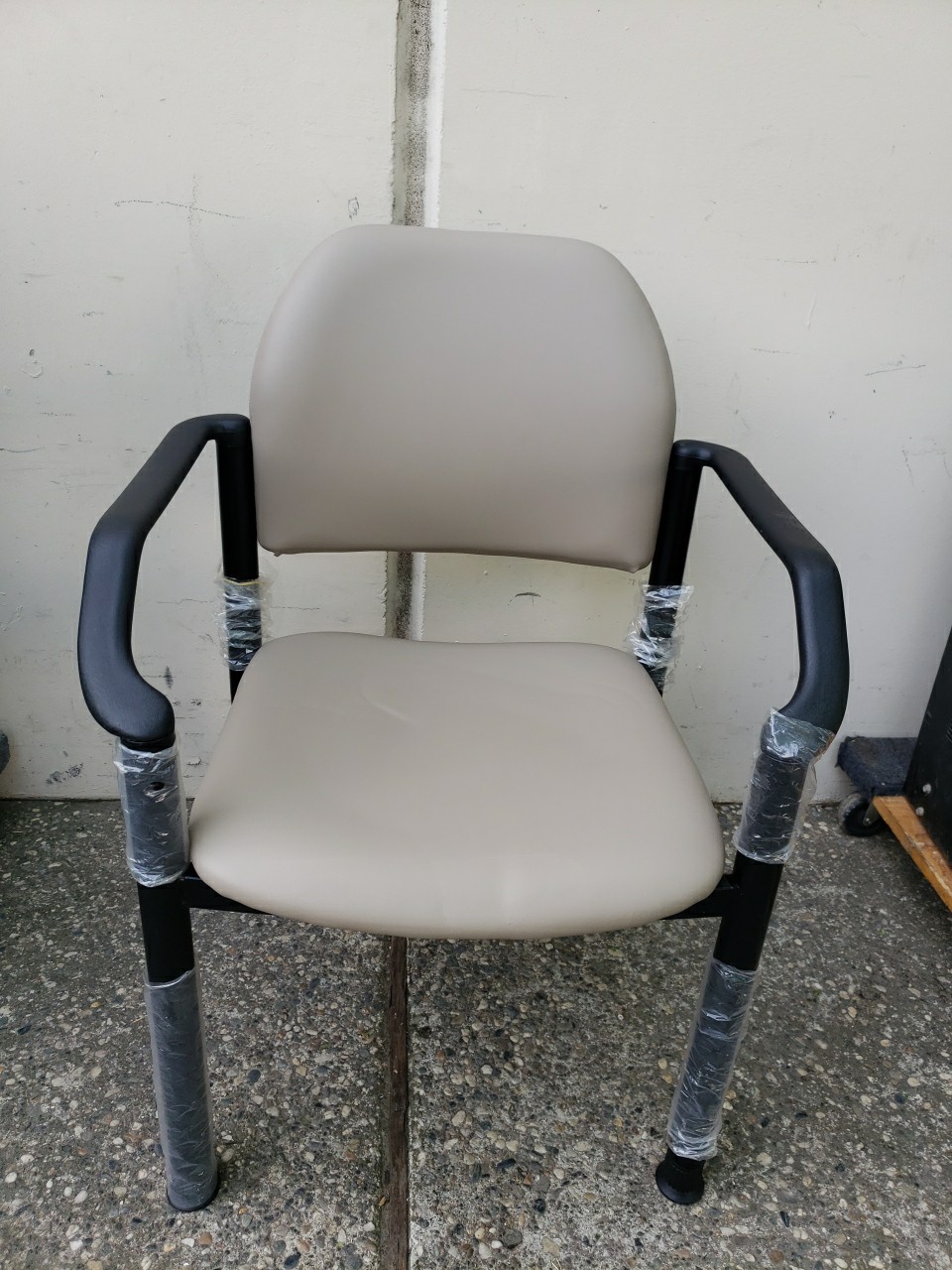 Midmark 680 Chair Good Condition 680-002-232
