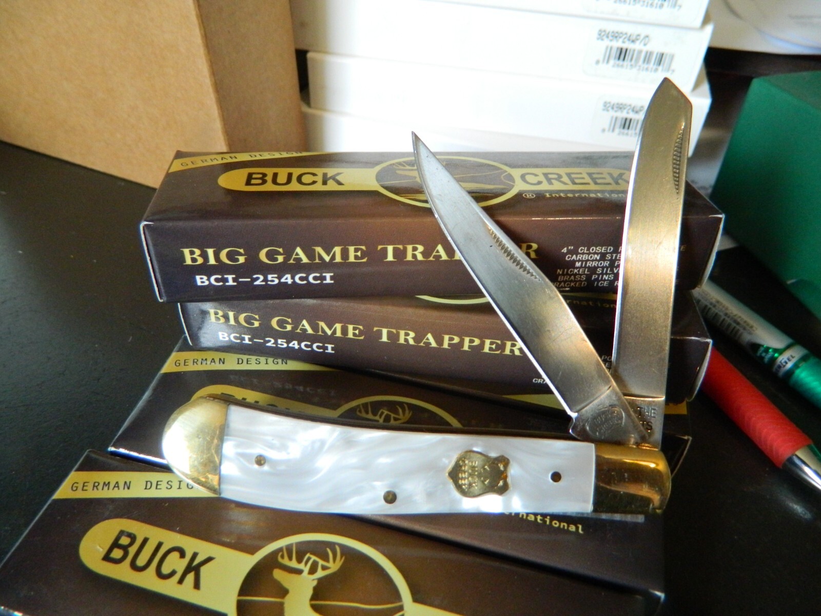 BUCK CREEK HAND-MADE GERMAN DESIGN POCKET KNIFE 2-BLADE 4" TRAPPER CRACKED ICE