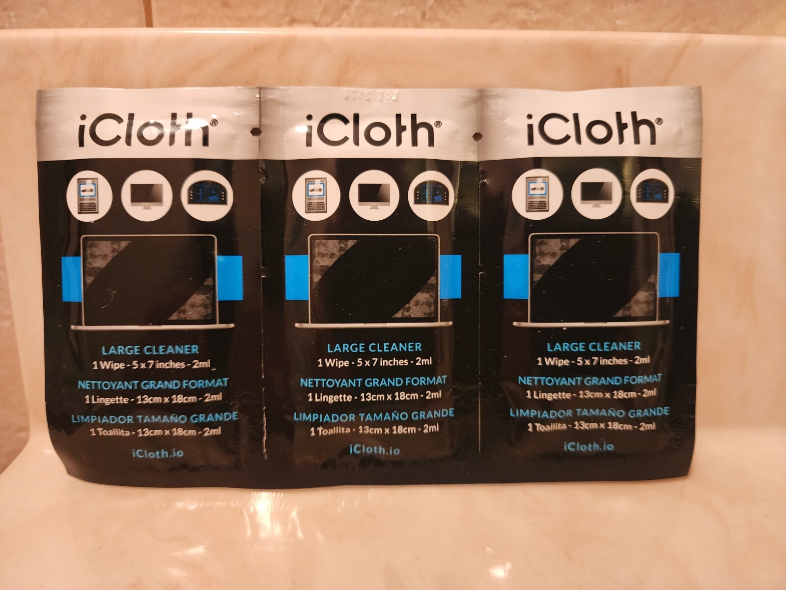 iCloth Screen Cleaning Wipes 3 Pack - FREE SHIPPING