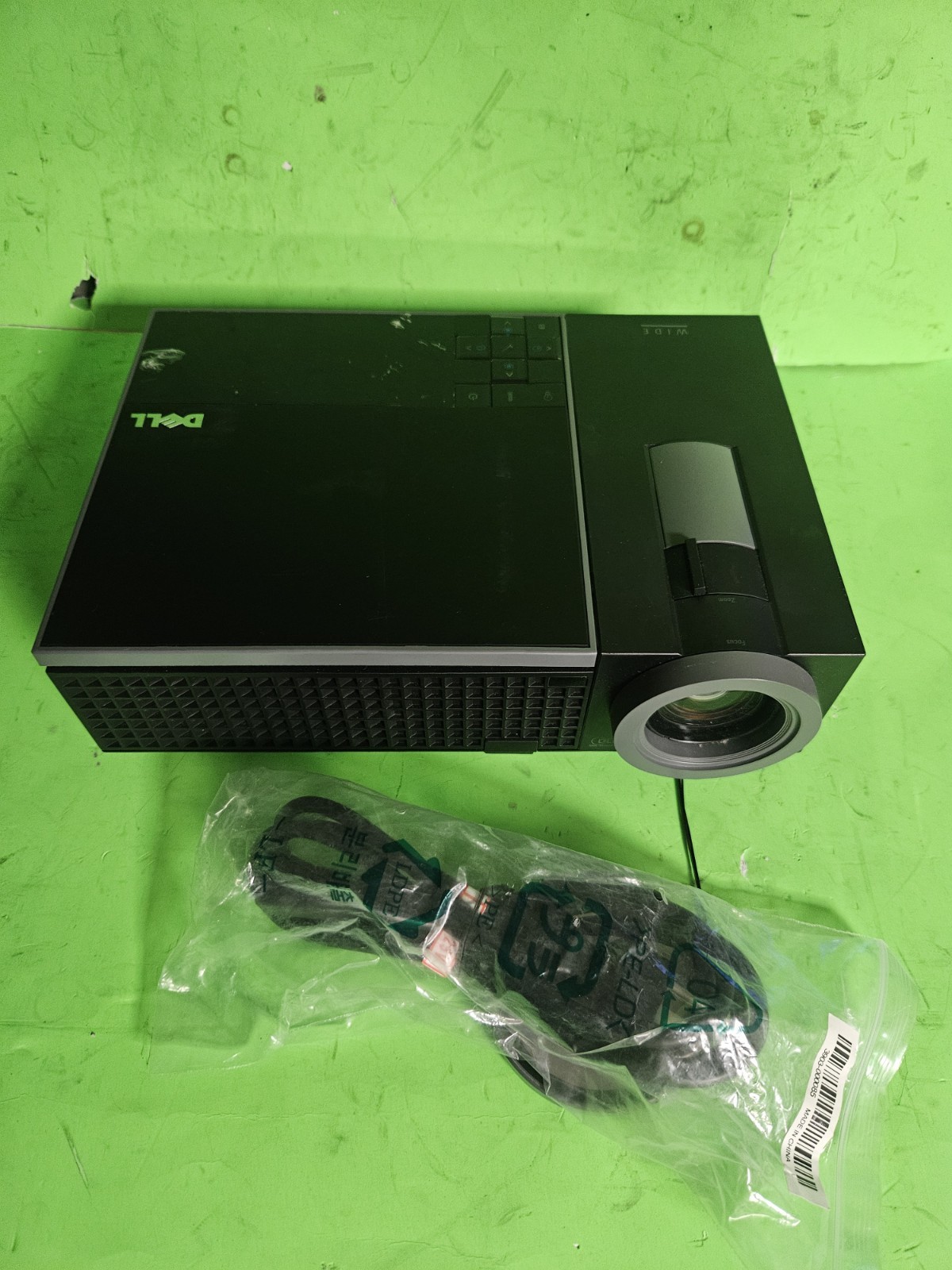 Dell 1610HD VGA DLP PROJECTOR HDMI 2644HOURS USED