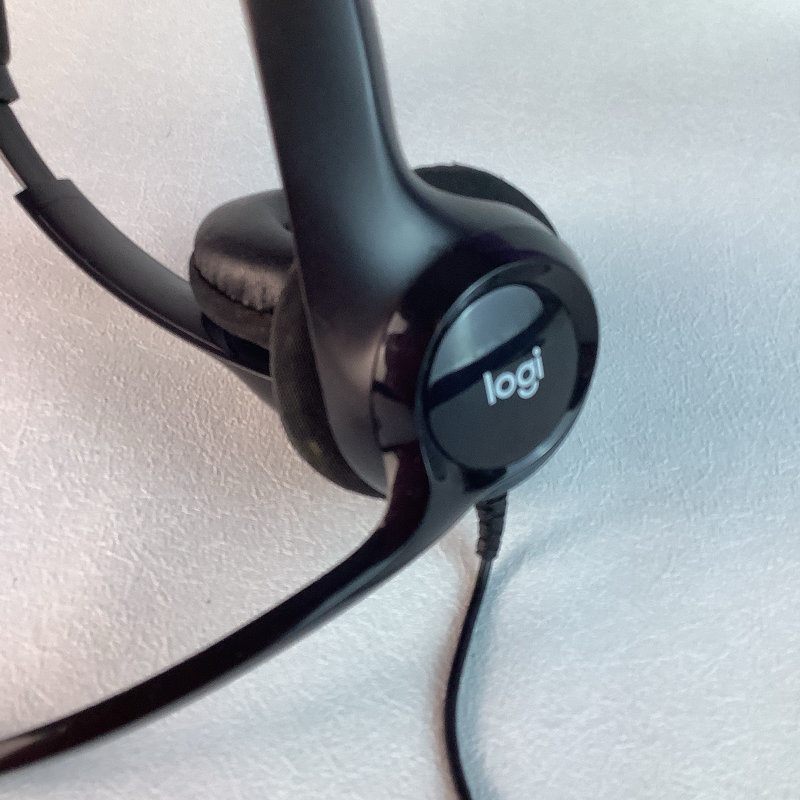 LOGITECH H390 USB Wired Headset With Volume Control & Microphone*NO BOX*