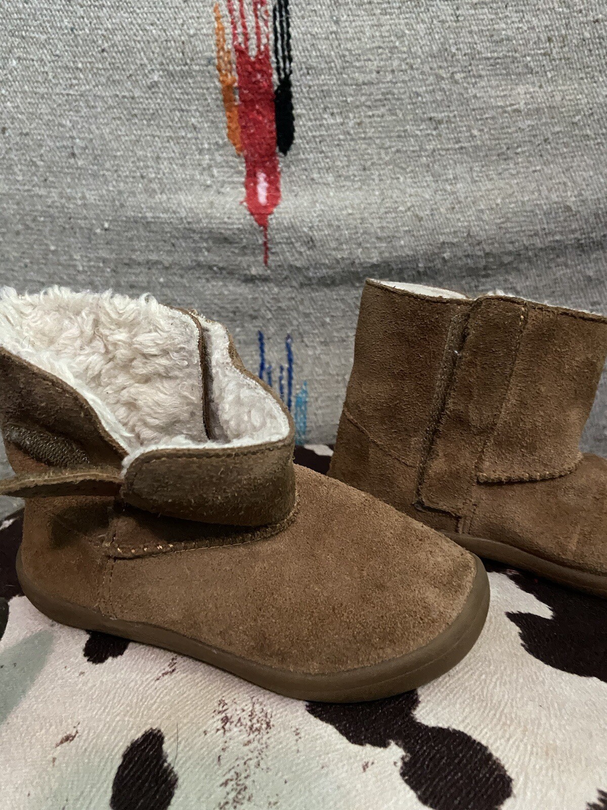 Ugg Kids Keelan Boots Sz 9