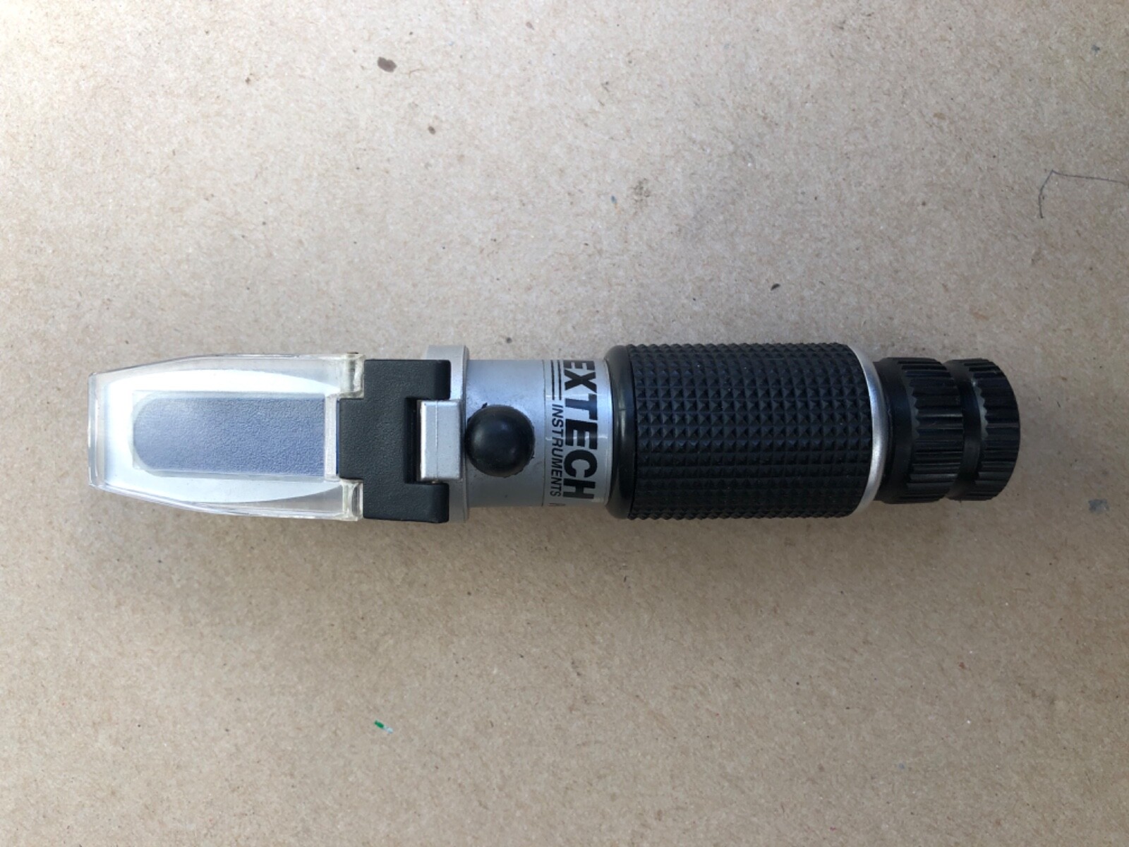 EXTECH Instruments Portable Retractometer RF40