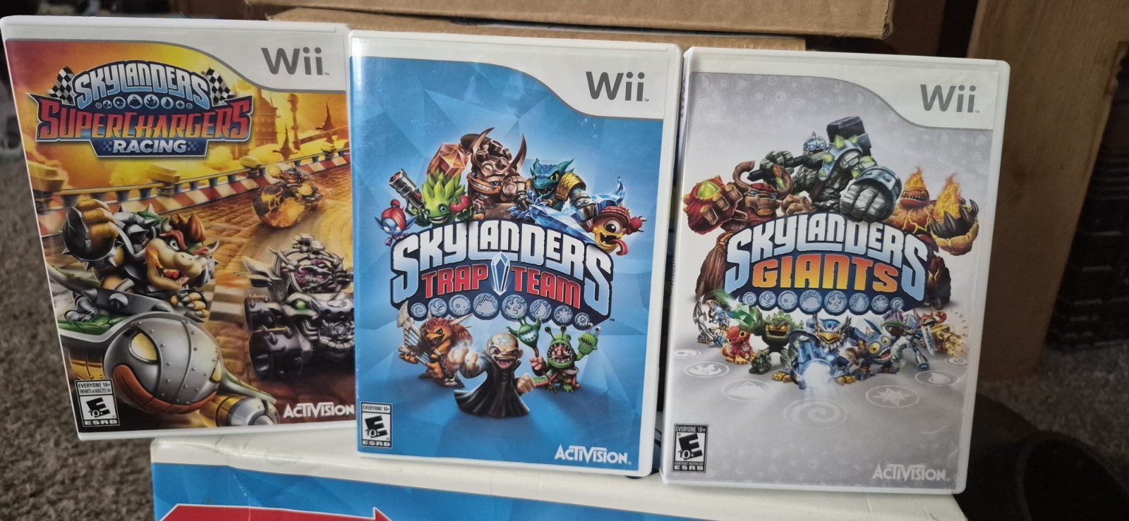 20 Skylanders Figures w/ 3 Portals, 3 Wii Games
