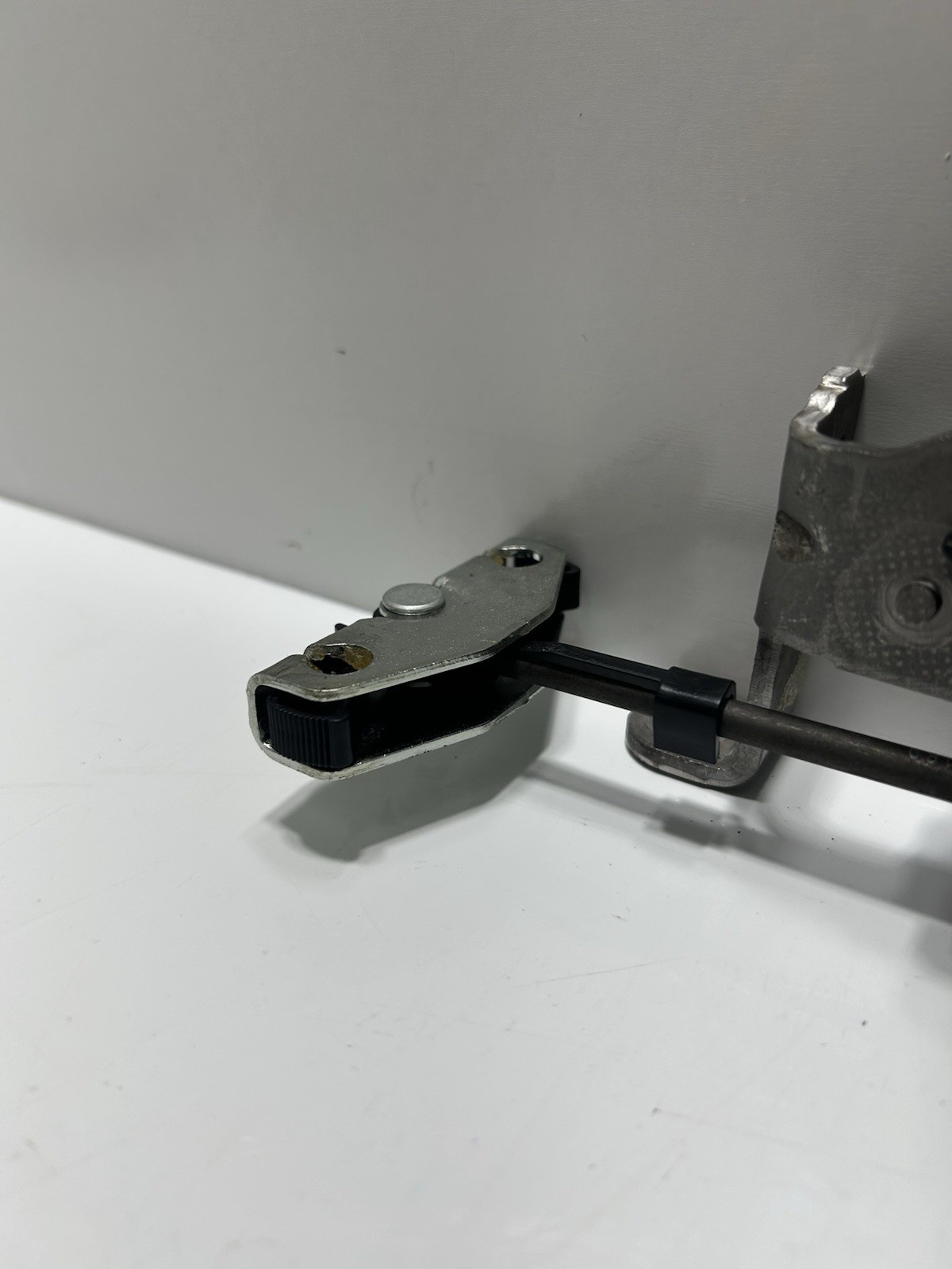 07-13 BMW 328 335 E90 E92 EMERGENCY HAND PARKING BRAKE E-BRAKE LEVER