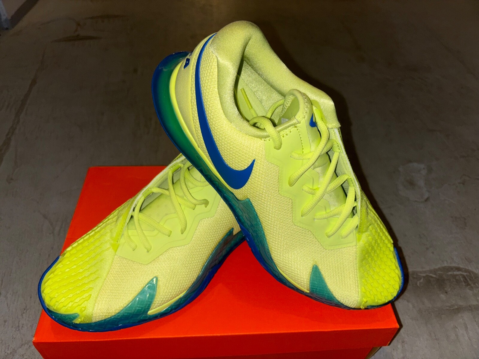 Men’s Nike Zoom Vapor Cage 4 Rafa Tennis Shoes Style DD1579 700