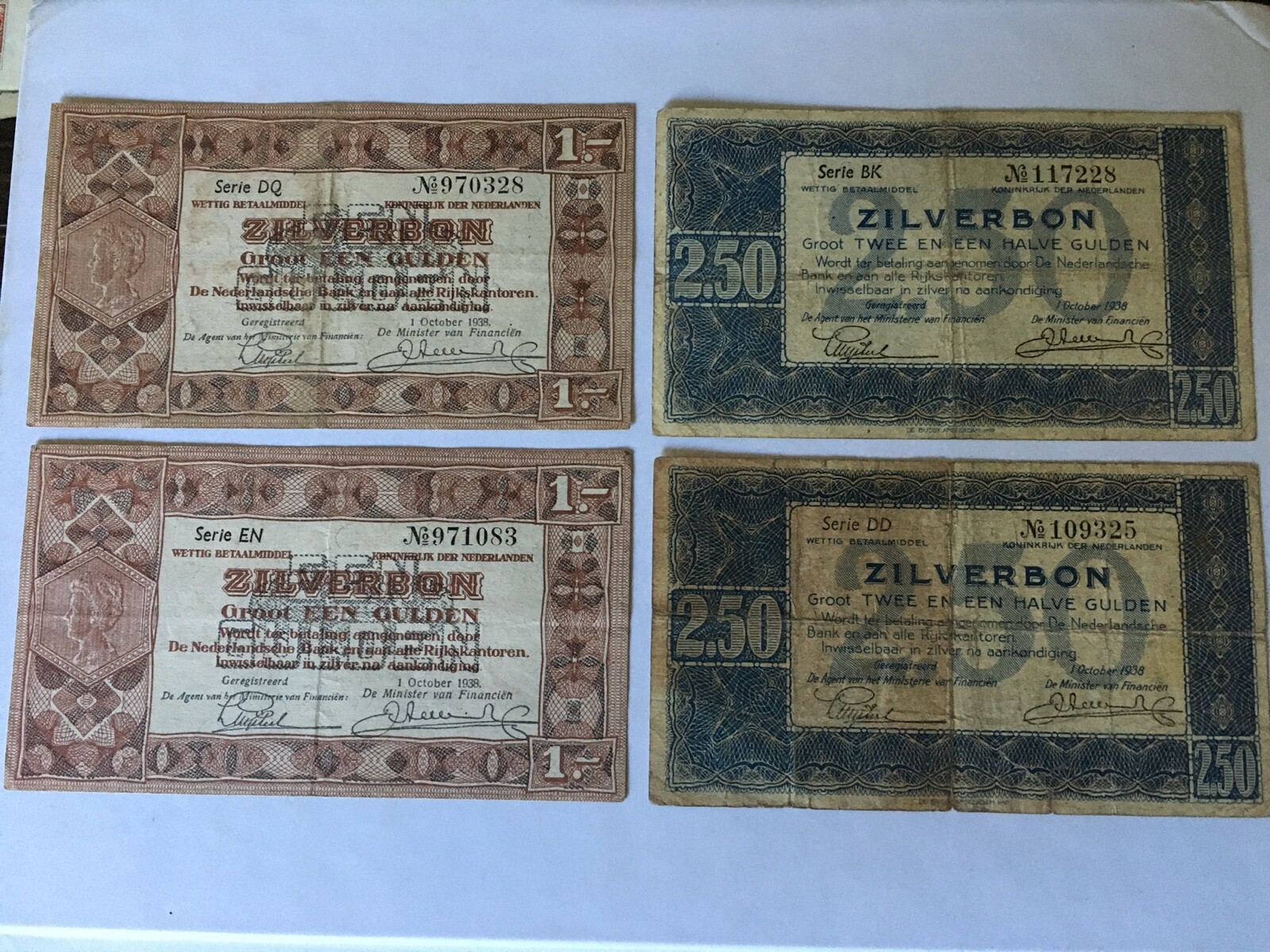Lot 4 Dutch Zilverbon 1938 - 2x Gulden 1 & 2x Gulden 2.5 Netherlands