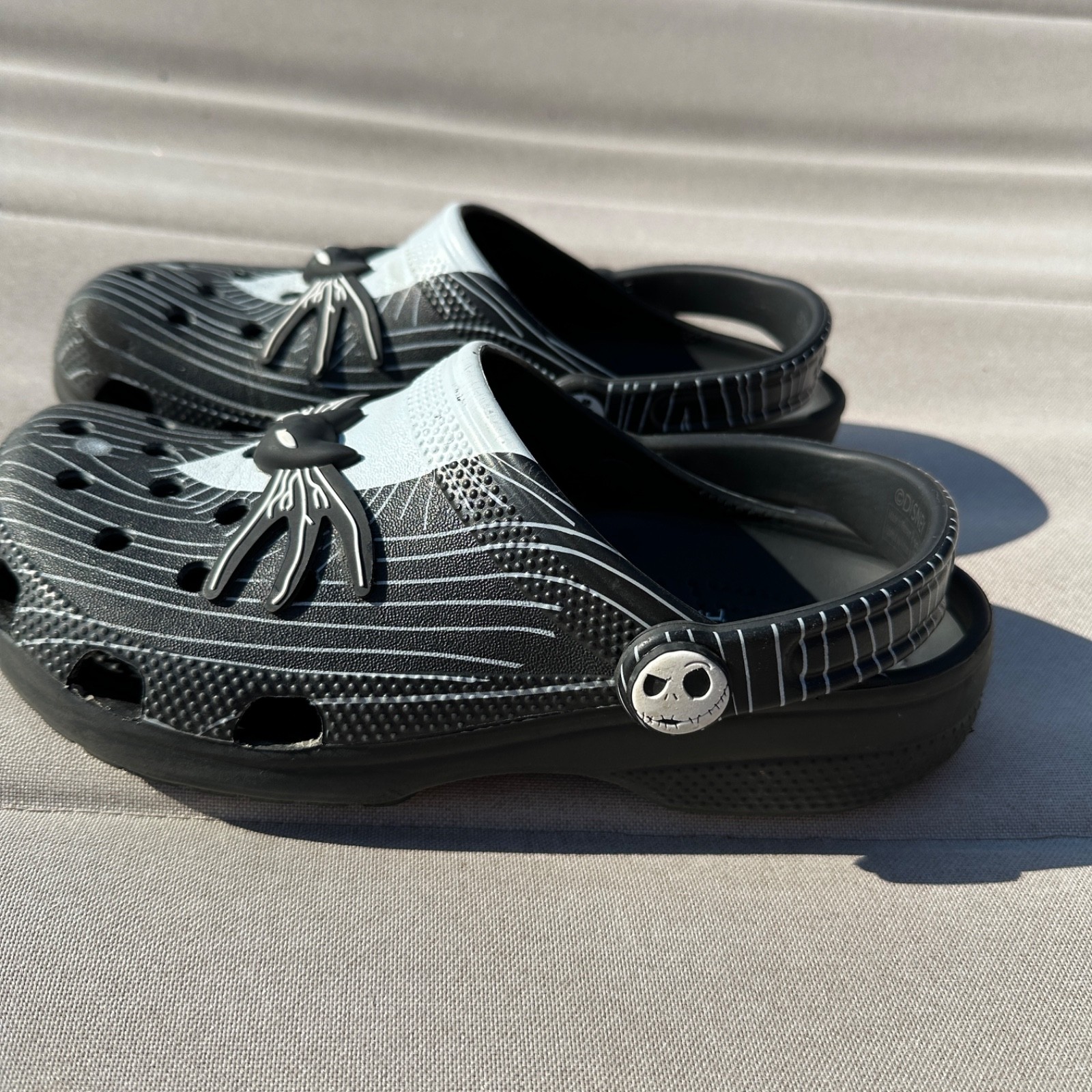 Crocs Nightmare Before Christmas Classic Clogs Mens 6 Womens 8 Jack Skellington