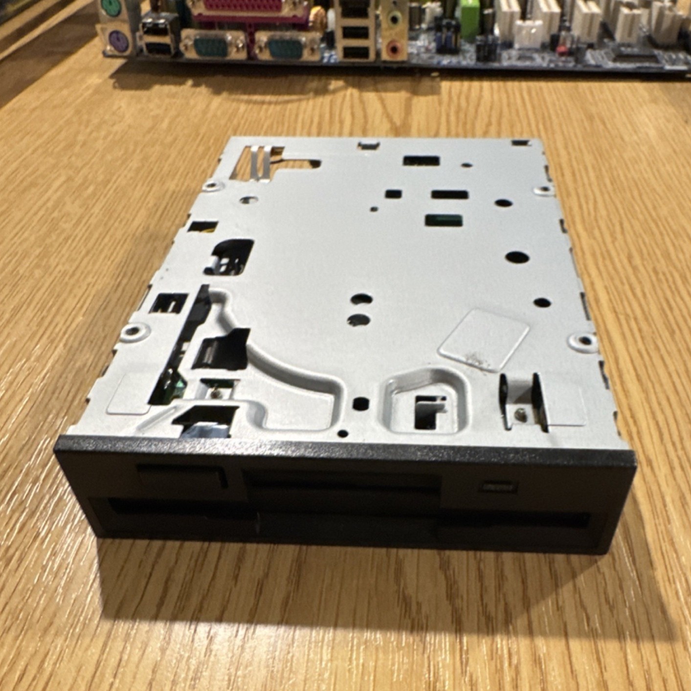 Mitsumi D359M3D 3.5" Internal Floppy Drive PATA/IDE/EIDE Gray Black Model 433900