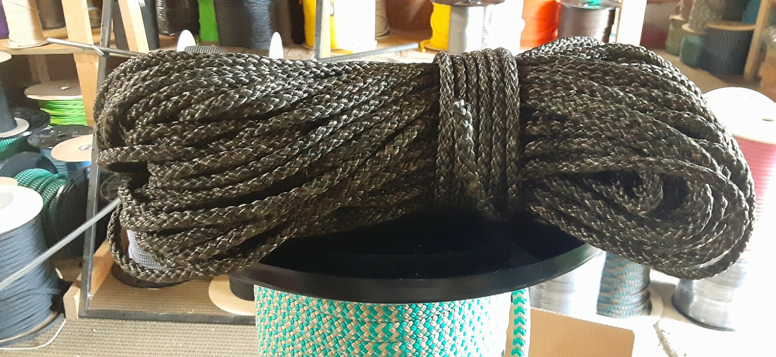 7 mm x 150 ft. Diamond Braid rope hank. Camo. Made in USA.