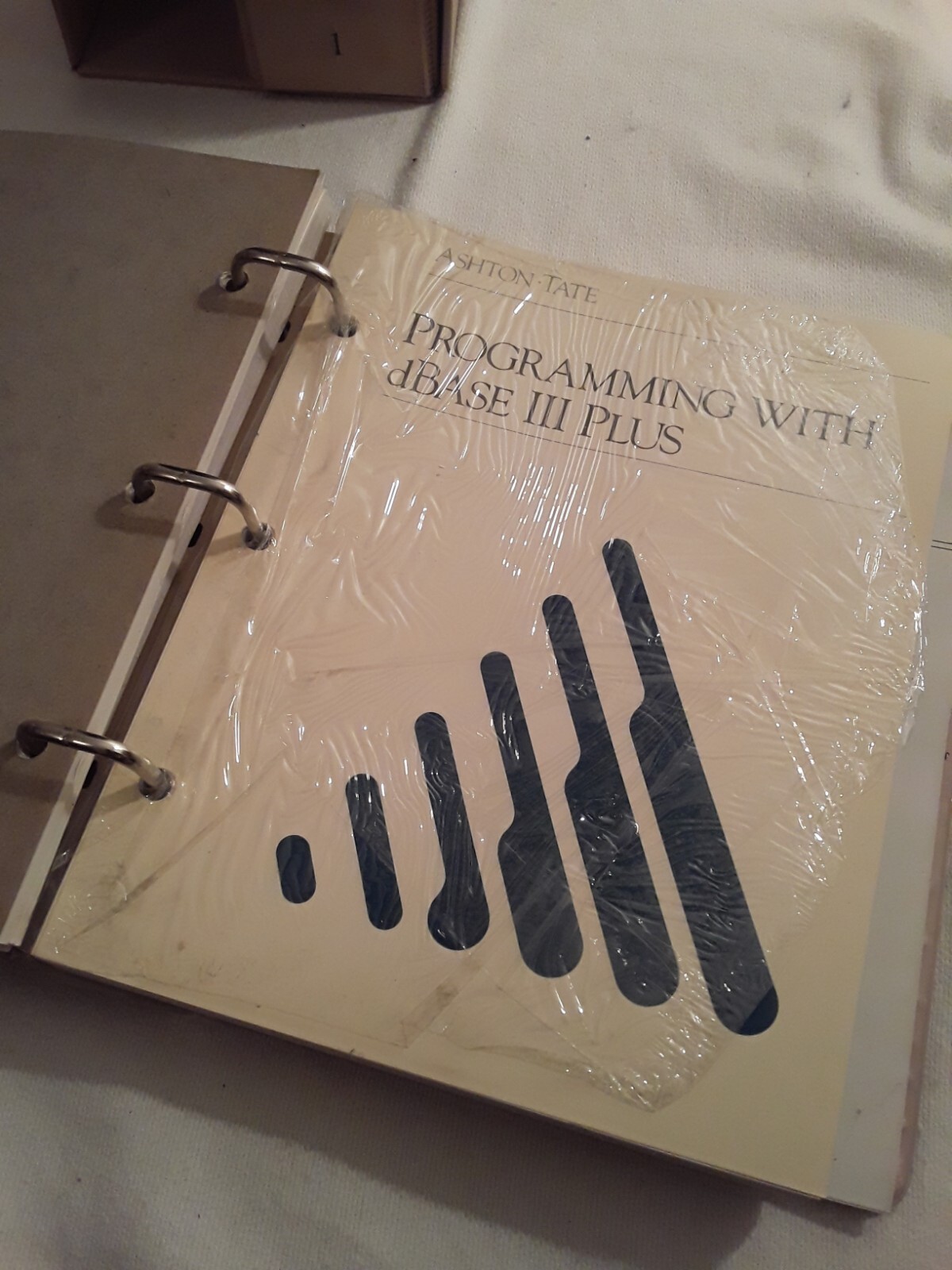 Vtg 1986 Ashton-Tate Learning & Using dBase III Plus IBM DOS Software Manuals