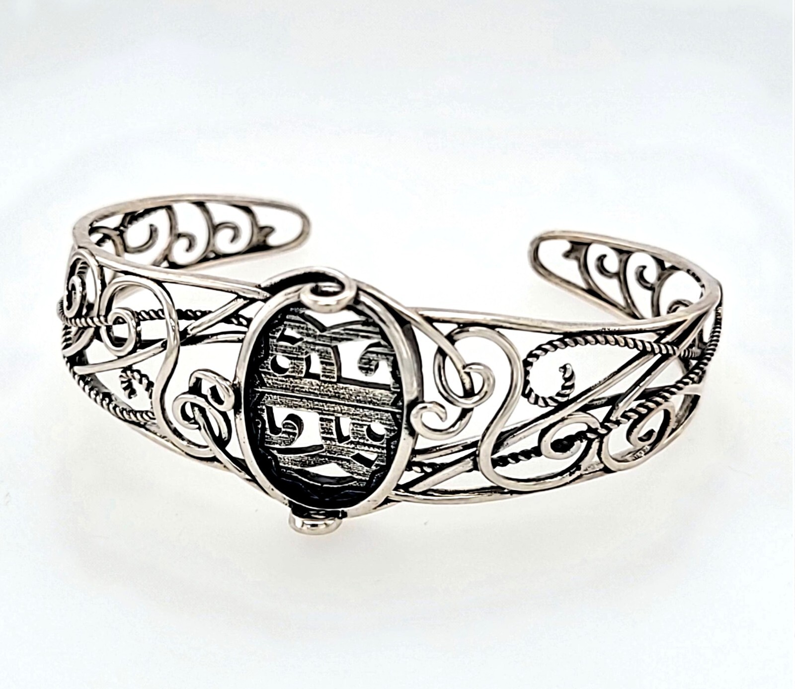 Cuff Bracelet with 18x13mm Oval Bezel Mounting .925 Sterling Silver (13.5 grams)