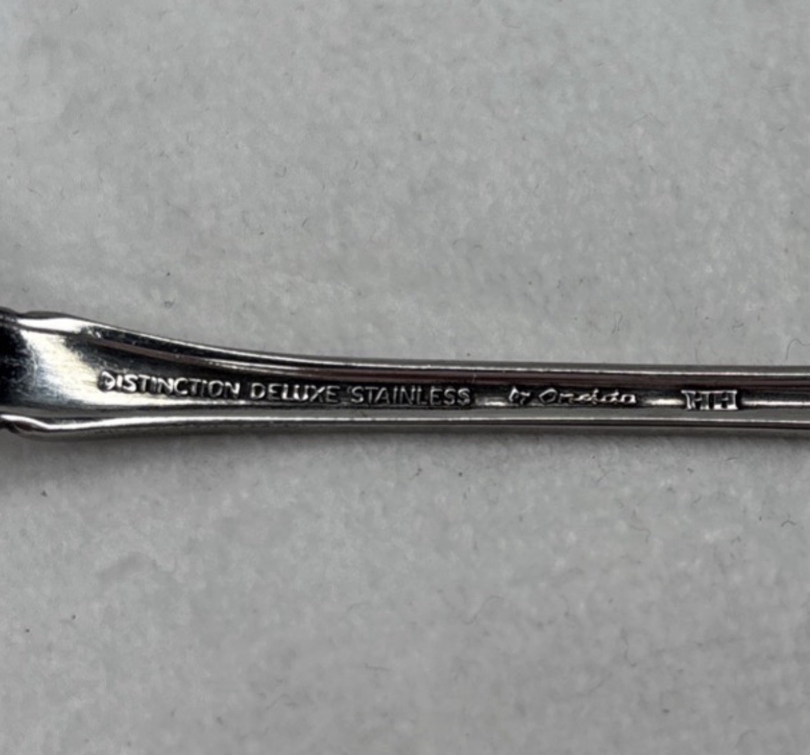 2 Cocktail Forks Oneida Raphael Distinction Deluxe Stainless Flatware