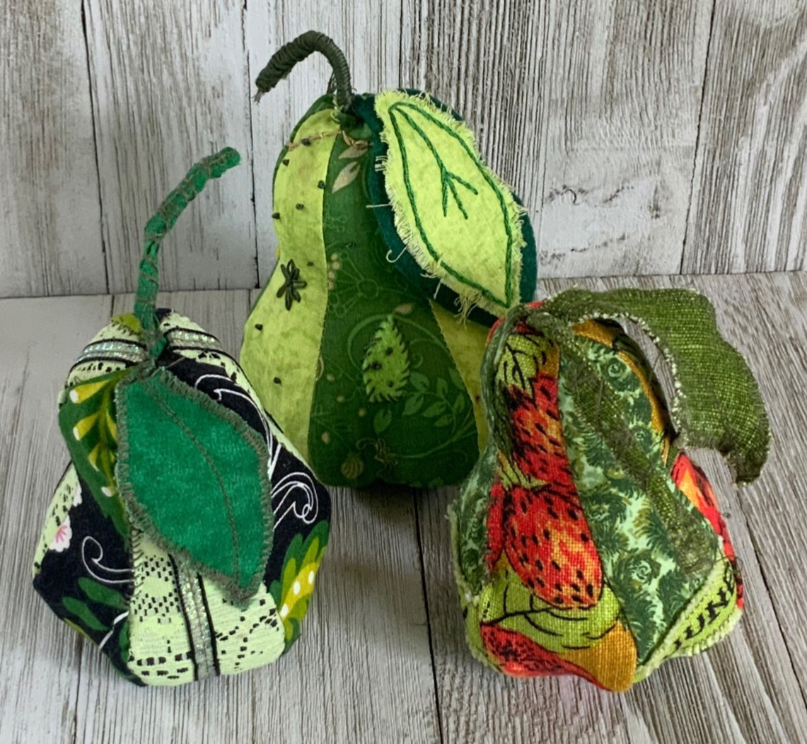 Handmade 3 PEARS Quilt Stitchery Patchwork ~ Fabric Fruit Decor