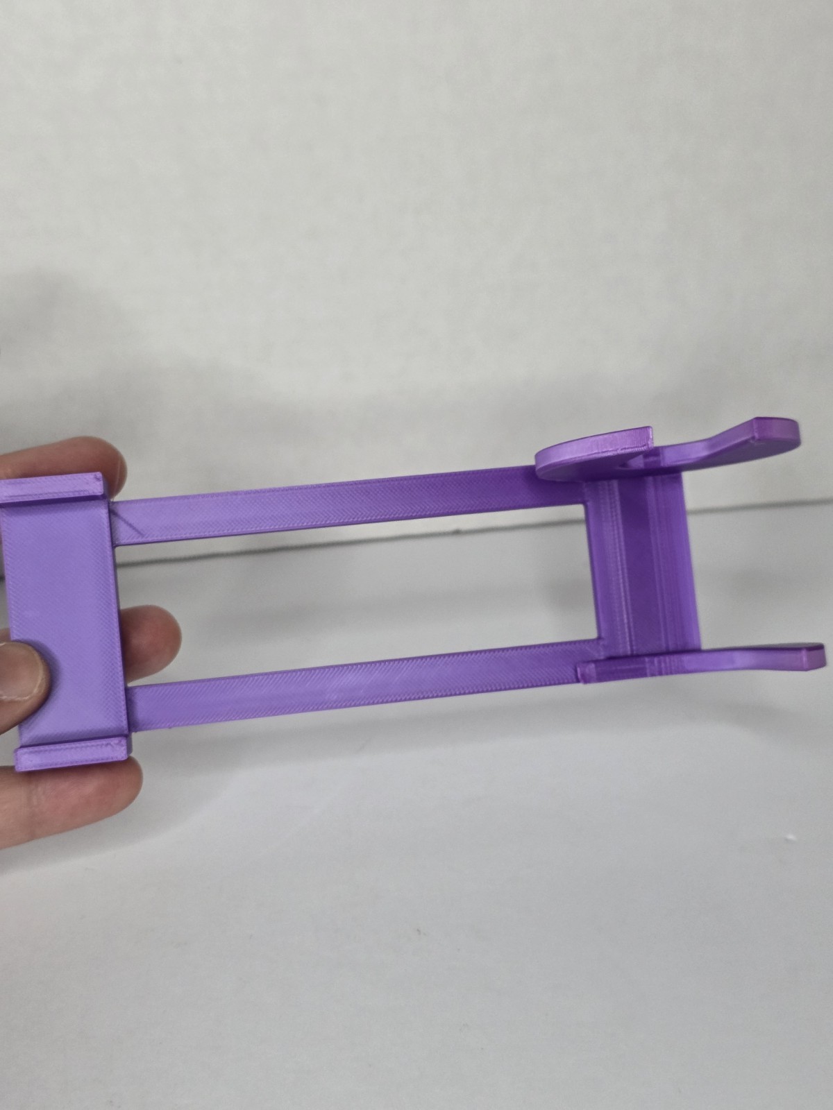 Nintendo 64 Vertical Stand | Custom 3D Printed N64 Display Mount | Space-Saving