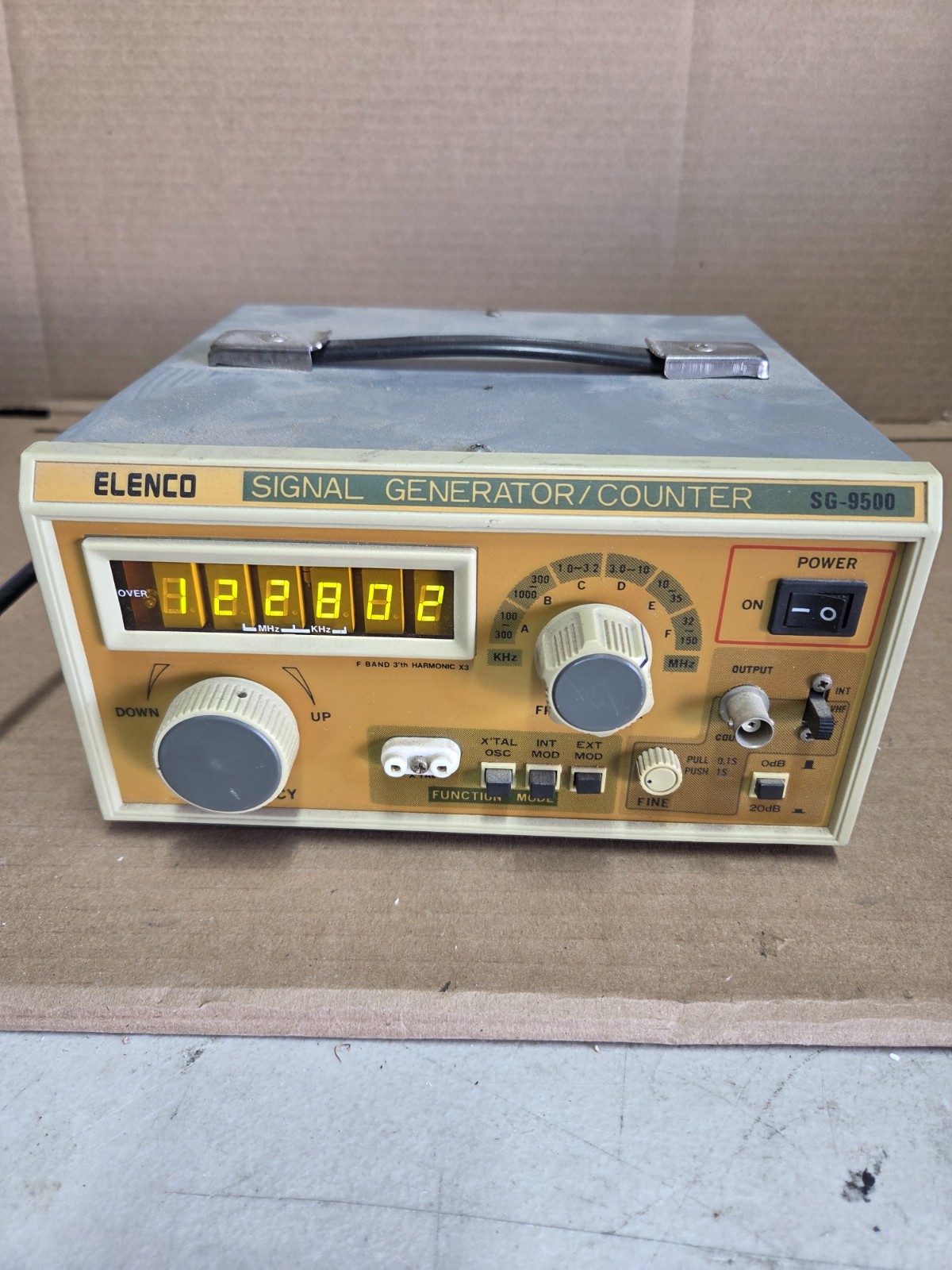 Vintage Elenco SG-9500 RF Signal Generator/Counter