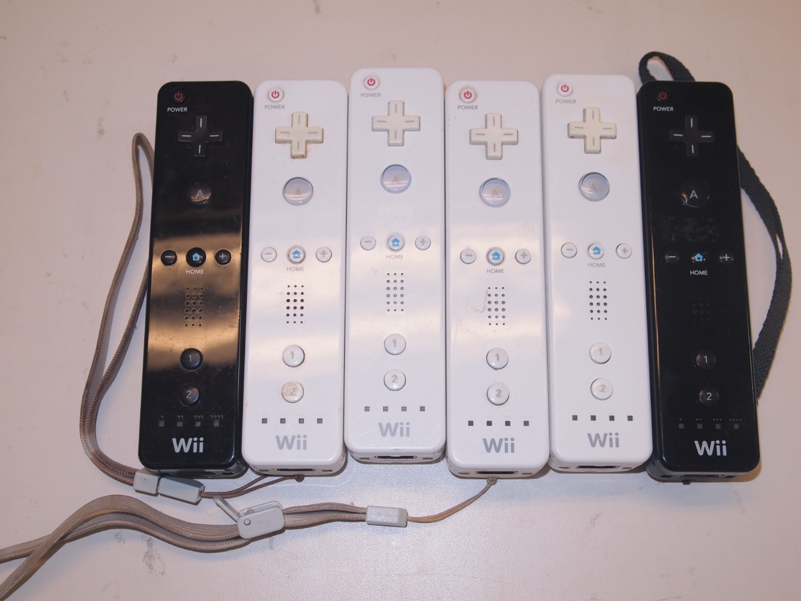 Lot of 6 Authentic OEM Nintendo Wii Remote Controllers For Parts/Repairs