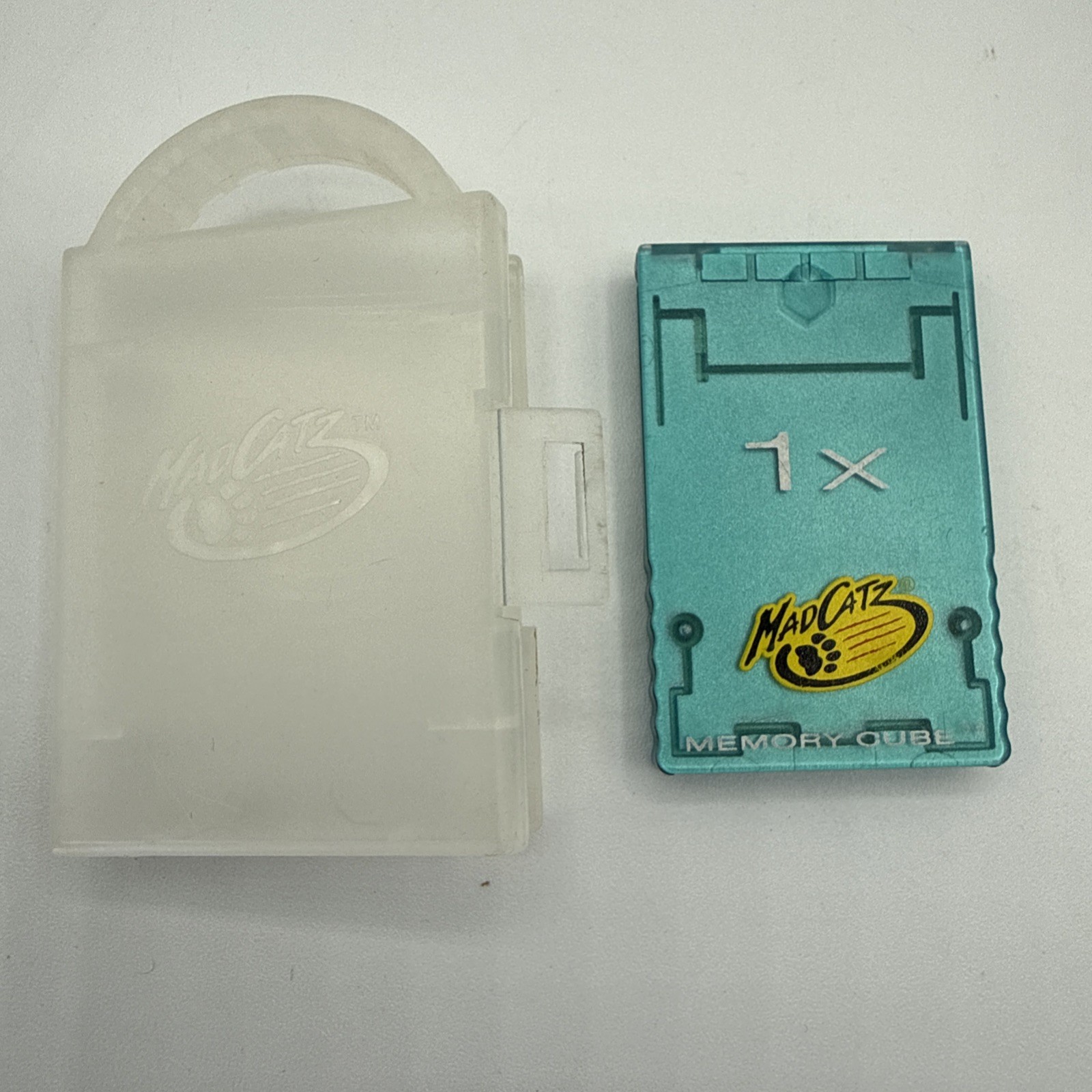 Mad Catz 1x Memory Cube Card 1019 For Nintendo GameCube Teal