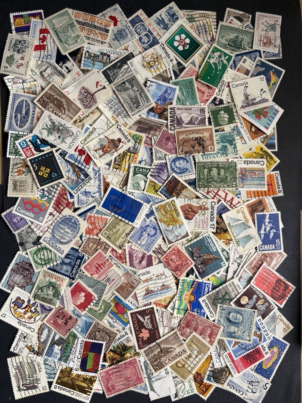 Canada Collection of 200 Stamps All Different + 7 Free QV /KE /KGV Used