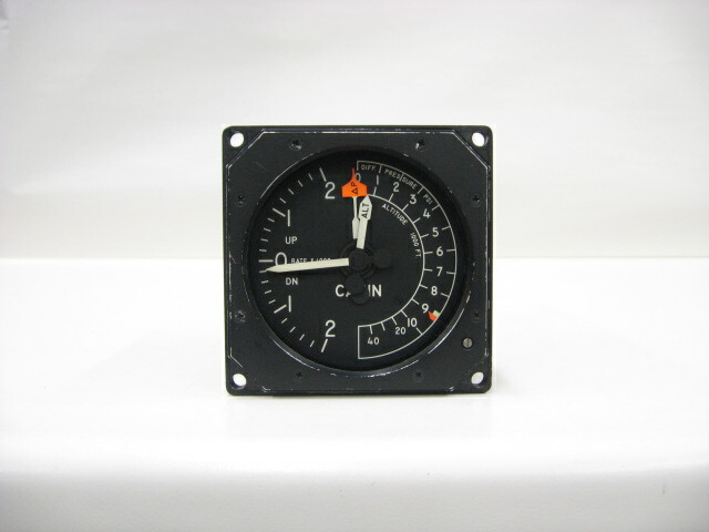 Intercontinental Cabin Altitude, Rate, and Pressure Indicator - PN: 15900-110