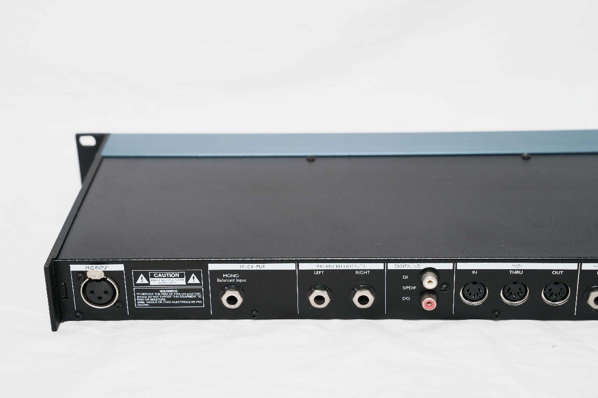 TC-HELICON VoiceWorks Plus Vocal Effects Processor Compact Pedal Used