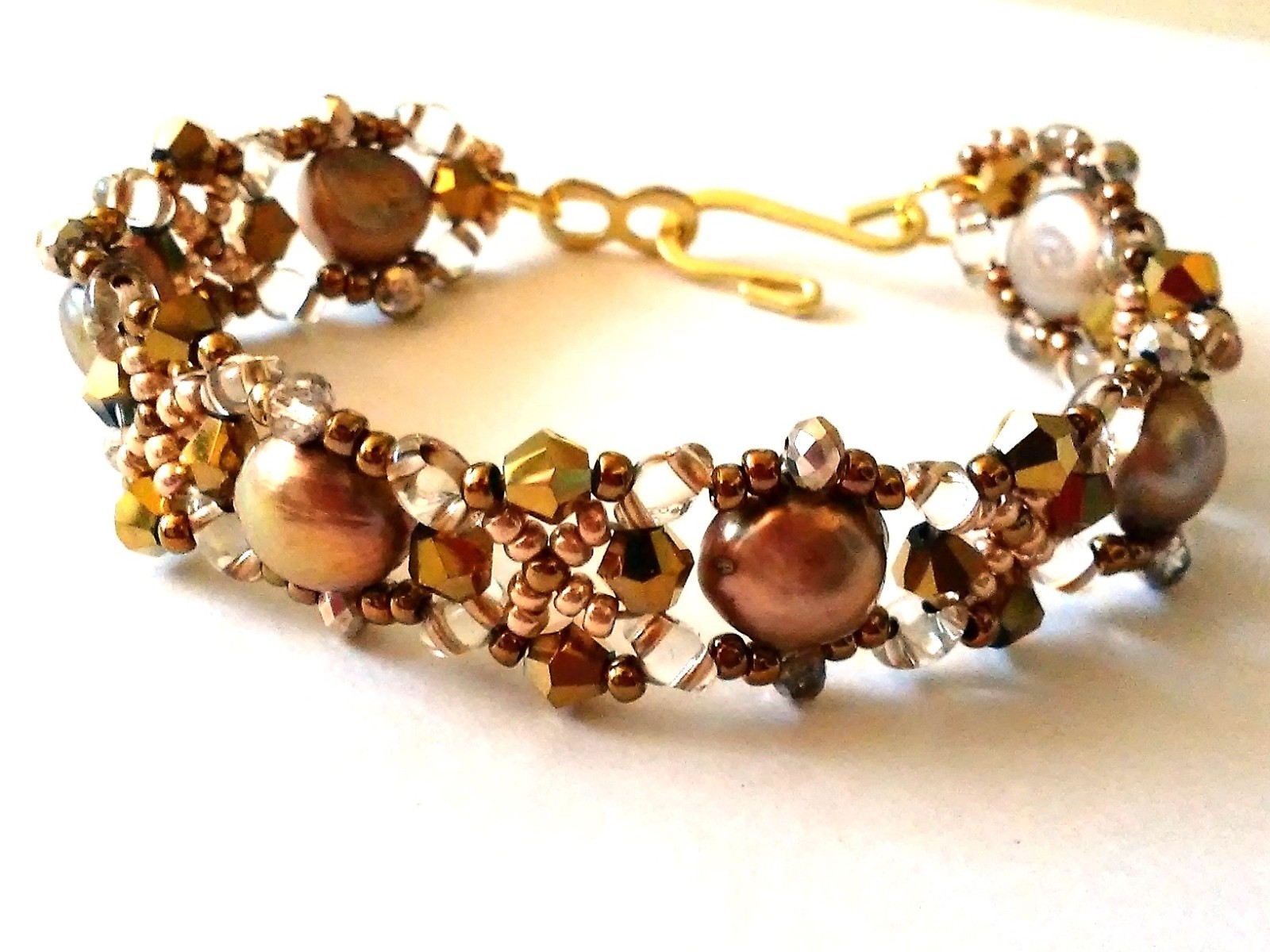 Handmade Golden Shadow Pearl Bracelet