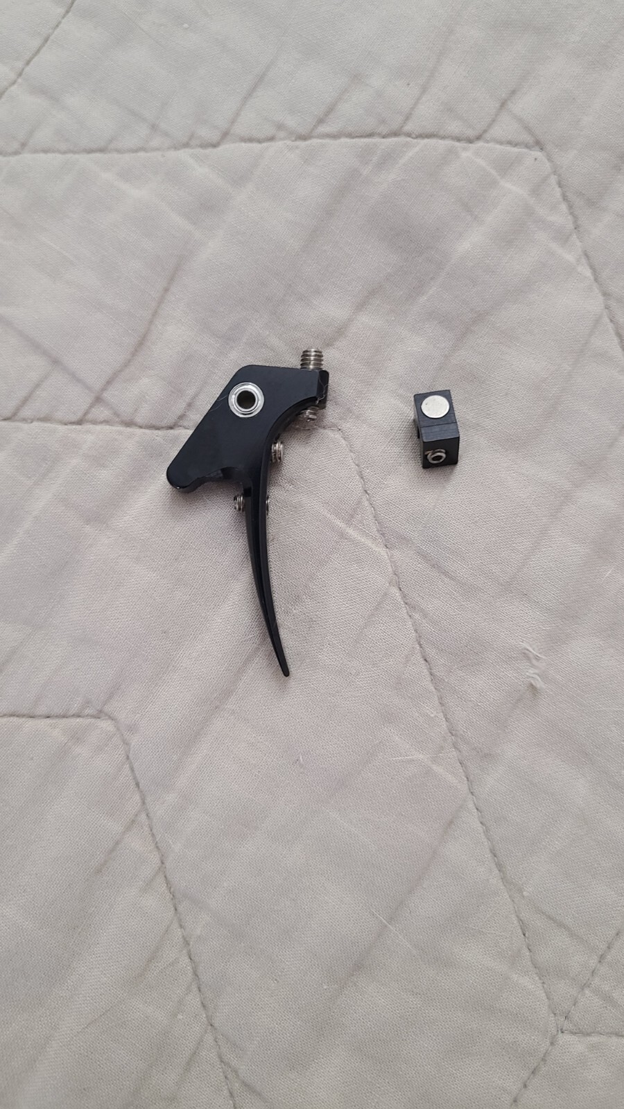 CP CUSTOM PRODUCTS RAKE BALL BEARING ROLLER TRIGGER + MAGNET DYE DM5 DMC