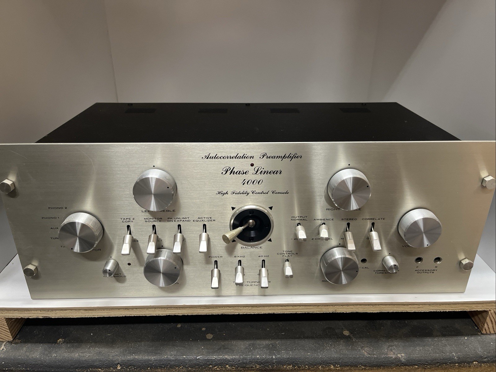 Phase Linear 4000 Autocorrelation Preamplifier